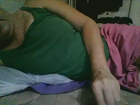 Emilylyn2501 online show from 10.03.25