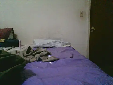 Emilylyn2501 online show from 11.08.25