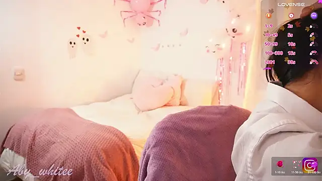 Snapshot of AbyWhitee chatting on 10.26.25 AbyWhitee online show from 10.26.25