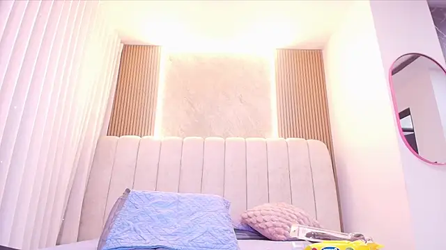 kata hazel online show from 04.28.26