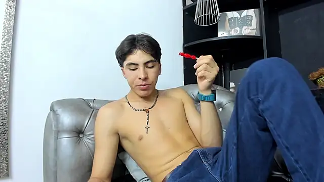 Snapshot of HeellBoy_ chatting on 10.29.25 HeellBoy online show from 10.29.25