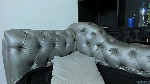 Snapshot of HeellBoy_ chatting on 11.02.25 HeellBoy online show from 11.02.25