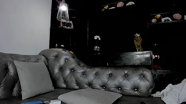 Snapshot of HeellBoy_ chatting on 11.23.25 HeellBoy online show from 11.23.25