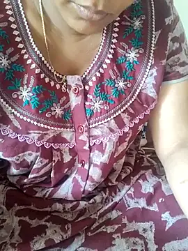 Snapshot of samitasharma chatting on 06.26.26 samitasharma online show from 06.26.26