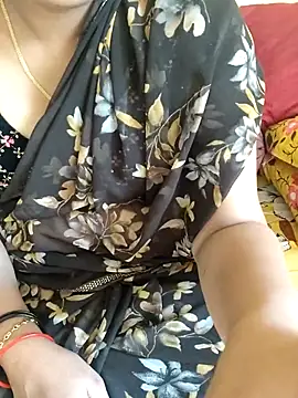 Snapshot of samitasharma chatting on 06.29.26 samitasharma online show from 06.29.26