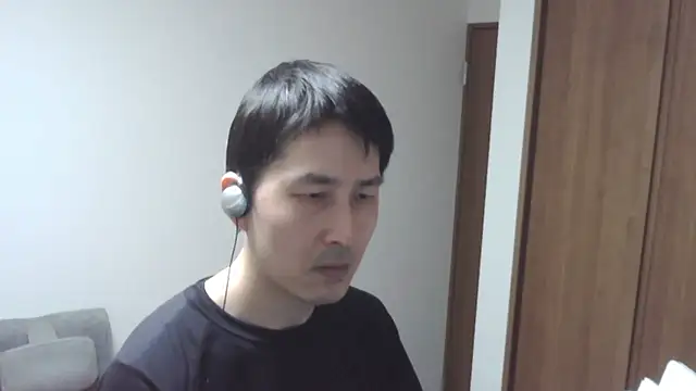 Snapshot of ikkakusai11 chatting on 11.04.25 ikkakusai11 online show from 11.04.25
