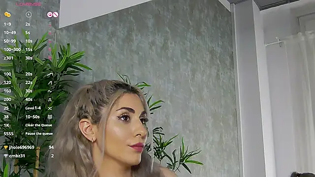 CelineMeyerr online show from 02.06.25