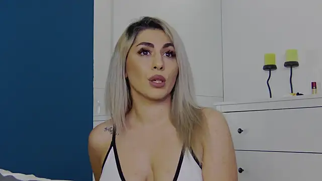 CelineMeyerr online show from 10.14.25