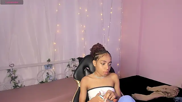 Snapshot of Abigail_Wilson_ chatting on 01.11.25 Abigail Wilson online show from 01.11.25