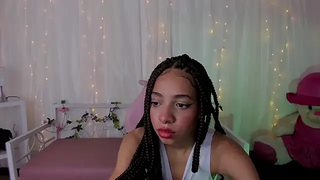 Snapshot of Abigail_Wilson_ chatting on 02.18.25 Abigail Wilson online show from 02.18.25