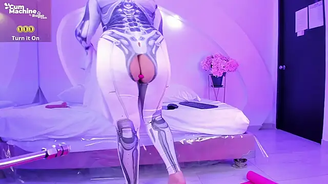 NanaOsaky online show from 12.05.25