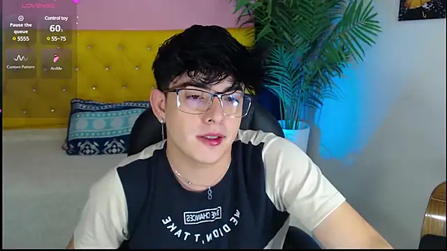 Snapshot of nolan_twink1 chatting on 01.09.25 nolan twink1 online show from 01.09.25