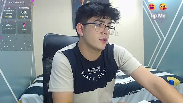 Snapshot of nolan_twink1 chatting on 02.08.25 nolan twink1 online show from 02.08.25