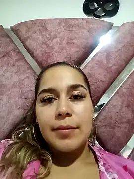 LaurenWelly  online show from 01.24.25