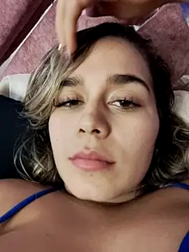 LaurenWelly  online show from 02.09.25