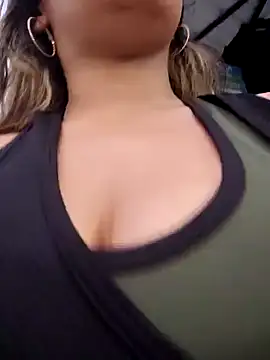 LaurenWelly  online show from 02.10.25