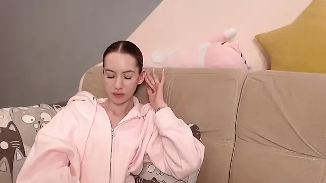 AmbrielHailey online show from 05.12.26
