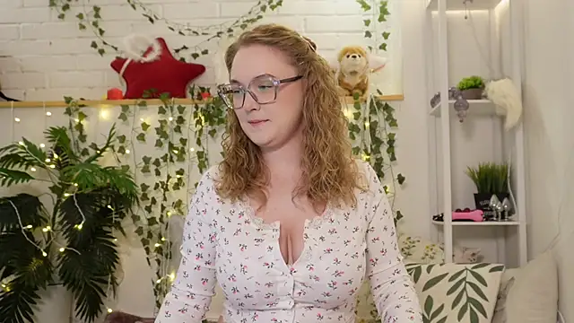 MonicaAsis online show from 09.13.25