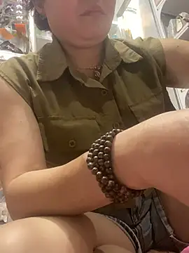 Cesywet online show from 02.13.25