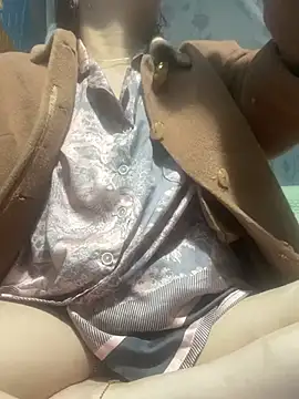 Cesywet online show from 02.25.25