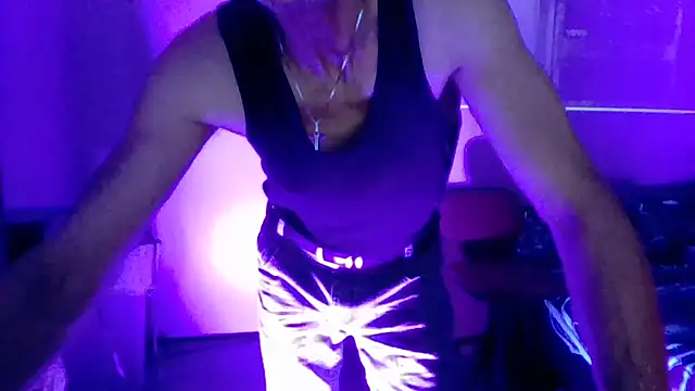 Snapshot of brunoguunot chatting on 11.06.25 brunoguunot online show from 11.06.25