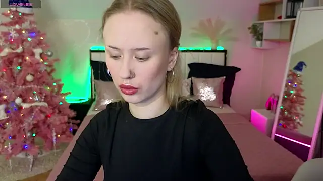 SashaBrooks online show from 12.17.25