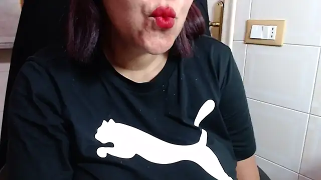 Foxlady2271 online show from 05.26.26