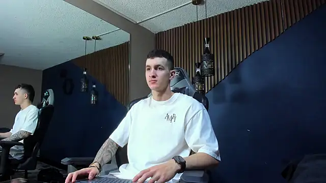 JacksonOlsenn online show from 02.24.25