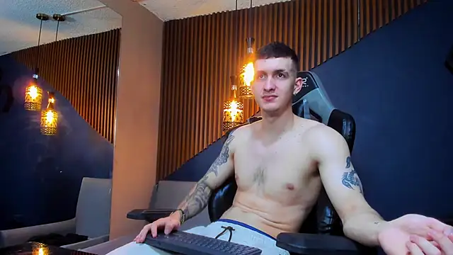 JacksonOlsenn online show from 03.06.25