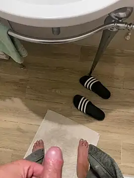 Snapshot of falloso77 chatting on 11.24.25 falloso77 online show from 11.24.25