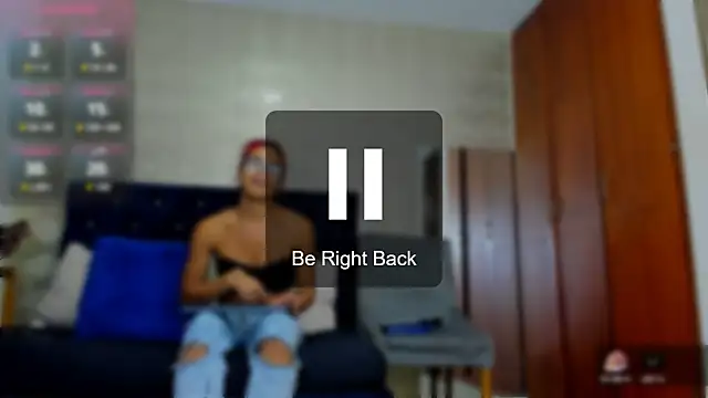 Snapshot of evelyn_wine chatting on 02.06.25 evelyn wine online show from 02.06.25