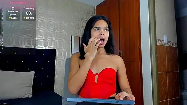 Snapshot of evelyn_wine chatting on 03.14.25 evelyn wine online show from 03.14.25