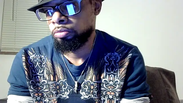 Snapshot of WhiskeyWood_DuhGOD chatting on 11.16.25 WhiskeyWood DuhGOD online show from 11.16.25