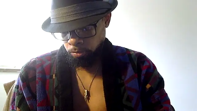 Snapshot of WhiskeyWood_DuhGOD chatting on 11.21.25 WhiskeyWood DuhGOD online show from 11.21.25