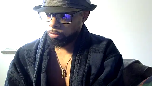 Snapshot of WhiskeyWood_DuhGOD chatting on 11.26.25 WhiskeyWood DuhGOD online show from 11.26.25