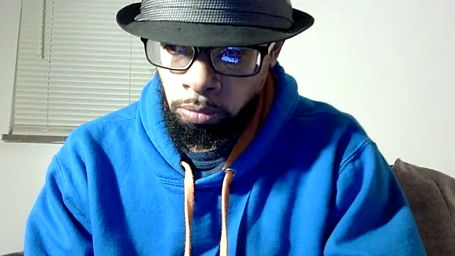 Snapshot of WhiskeyWood_DuhGOD chatting on 12.01.25 WhiskeyWood DuhGOD online show from 12.01.25