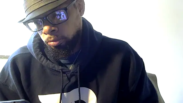 Snapshot of WhiskeyWood_DuhGOD chatting on 12.19.25 WhiskeyWood DuhGOD online show from 12.19.25