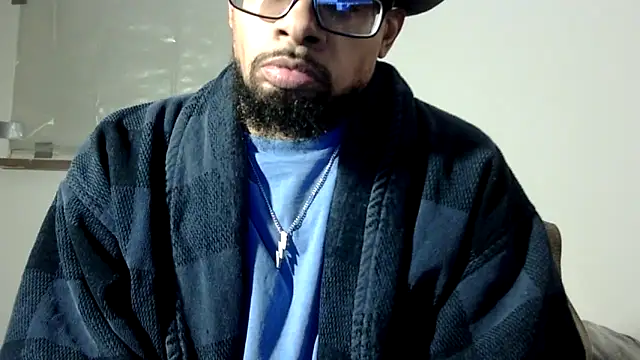 Snapshot of WhiskeyWood_DuhGOD chatting on 01.15.26 WhiskeyWood DuhGOD online show from 01.15.26