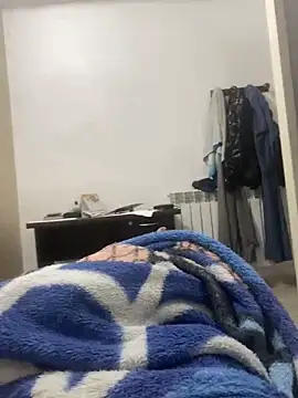 Snapshot of alex-riadh chatting on 10.06.25 alex-riadh online show from 10.06.25