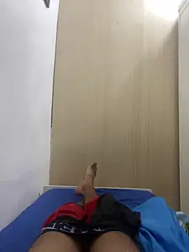 Snapshot of alex-riadh chatting on 10.11.25 alex-riadh online show from 10.11.25