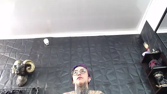 Agata Darkness online show from 06.27.26