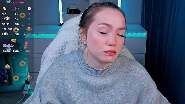 Snapshot of Evia_r0se chatting on 02.10.26 Evia r0se online show from 02.10.26