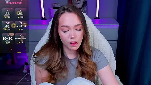 Snapshot of Evia_r0se chatting on 02.20.26 Evia r0se online show from 02.20.26