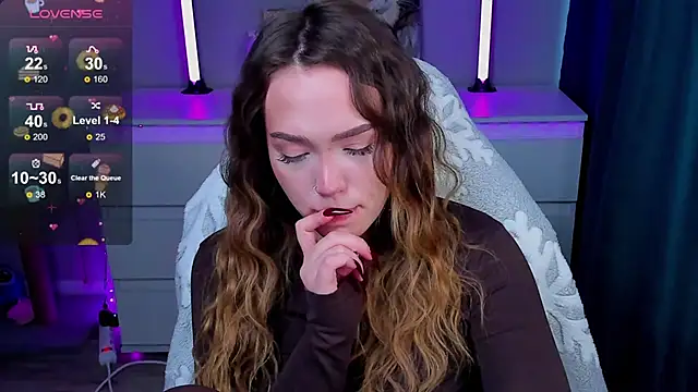 Snapshot of Evia_r0se chatting on 02.24.26 Evia r0se online show from 02.24.26