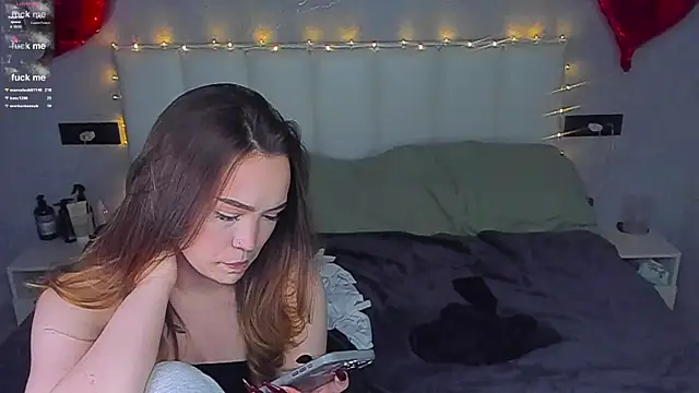 Snapshot of Evia_r0se chatting on 02.26.26 Evia r0se online show from 02.26.26