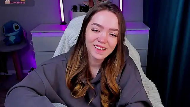 Snapshot of Evia_r0se chatting on 03.26.26 Evia r0se online show from 03.26.26