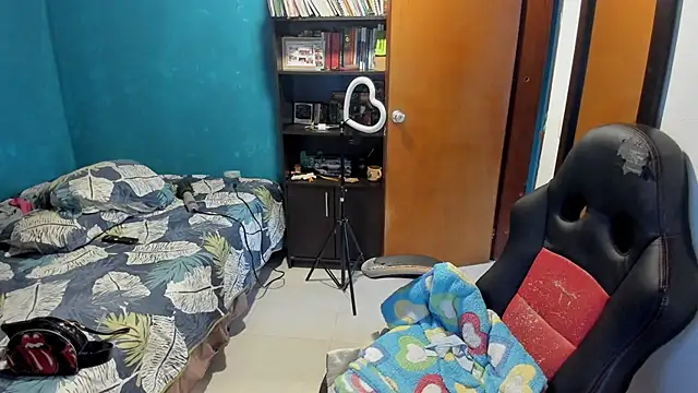 peanut tangerine online show from 09.11.25