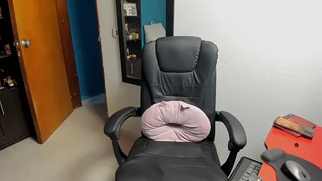 peanut tangerine online show from 01.10.26