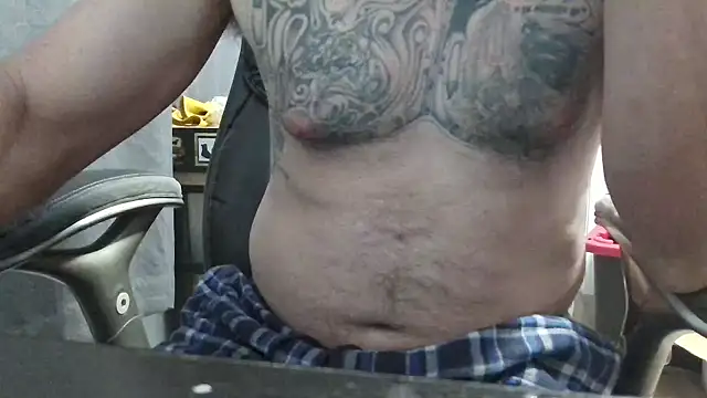 overaveragefreak4you online show from 02.04.25