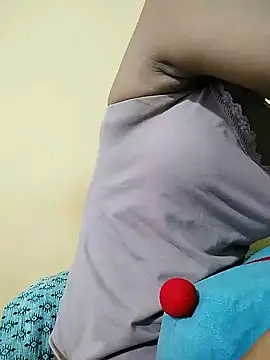 Snapshot of MISSQUEEN48 chatting on 09.12.25 MISSQUEEN48 online show from 09.12.25